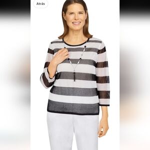 Alfred Dunner Black and White Knit Top Size PS